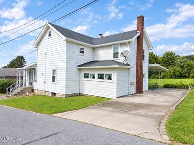 703 Saint Thomas St