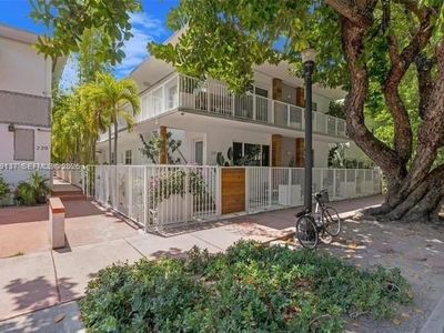 224 Meridian Ave APT 9