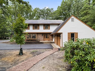 2 Harwood Dr