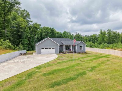 61 Beecham Ln