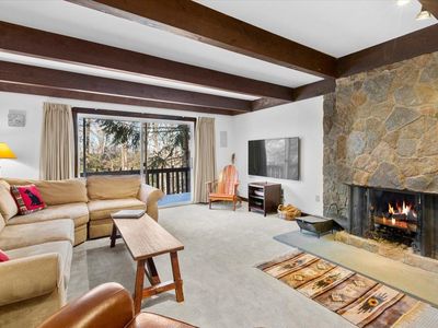 21 Stratton West Road