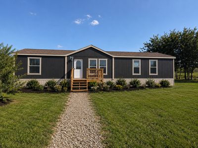 104 Grace Ln