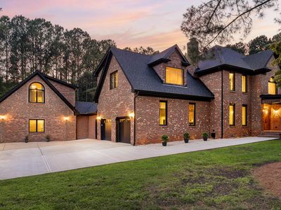 700 Lochgarton Ln