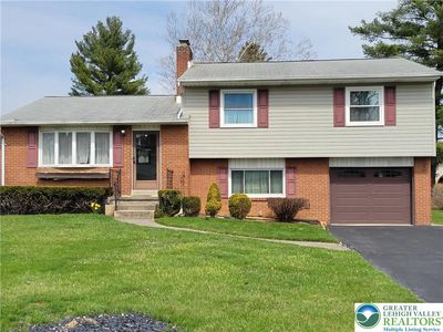 3552 Lord Byron Dr