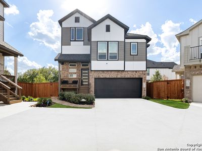 9211 Stillwater Pass