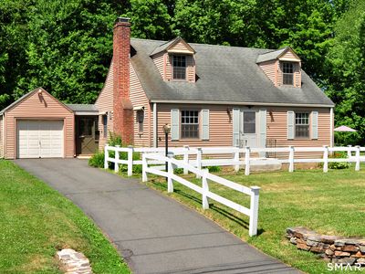 10 Lennox Avenue