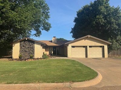 Property at 710 Woodridge St, Fairview, OK