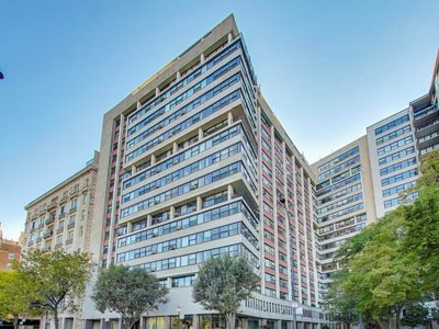 3420 N Lake Shore Dr APT 12HI