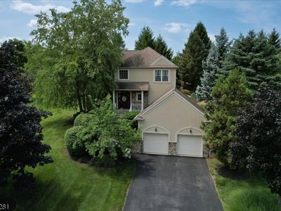 9 Cypress Ln