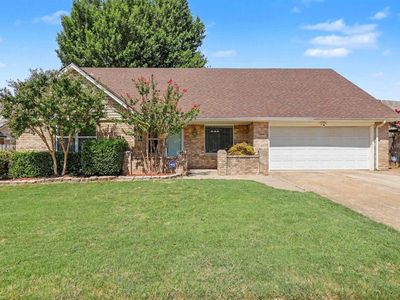 11605 Mackel Dr