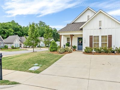 1236 Foxtail Ln