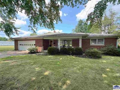 109 E Canter Dr