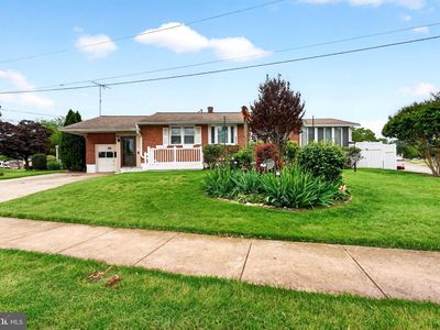 1200 Whitman Dr