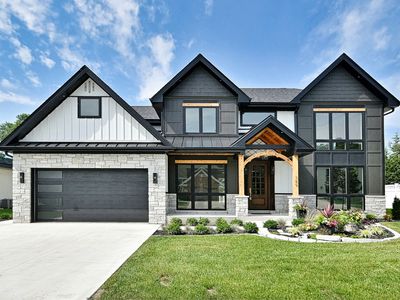 389 Preserve Ln