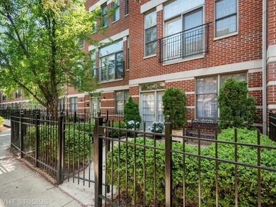 849 N May St APT D