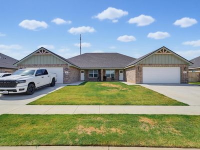 341/345 Woodstock Ln