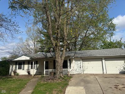 412 Fairlane Dr