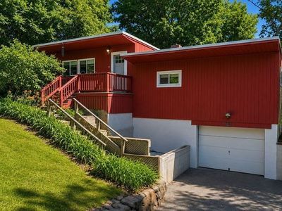 75 Manomet Point Rd