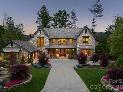 18 Fairsted Dr