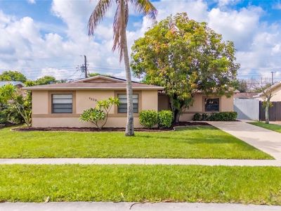 4230 NW 23rd Ct
