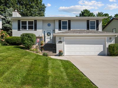 Property at 1358 W 49th St, Davenport, IA