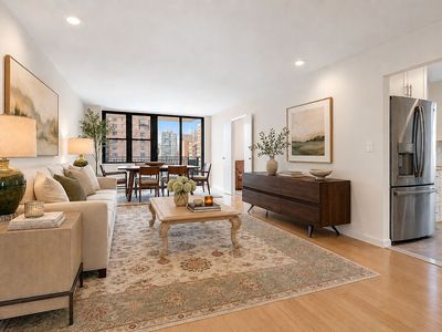 201 E 17th St APT 14C