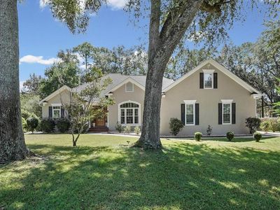 908 Oak Hills Ln