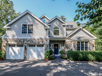 105 Perry Avenue