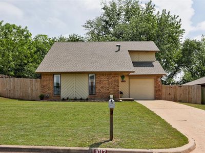 1012 Redstone Dr