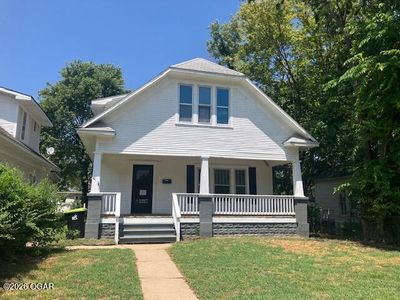 1227 W Austin St