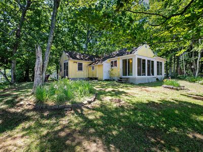 16 Maple Ridge Road