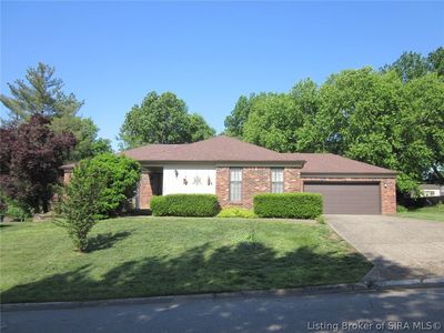1124 Carriage Lane