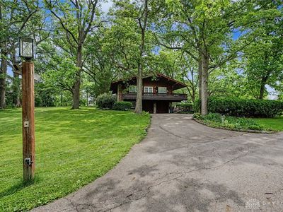 7790 Peters Pike