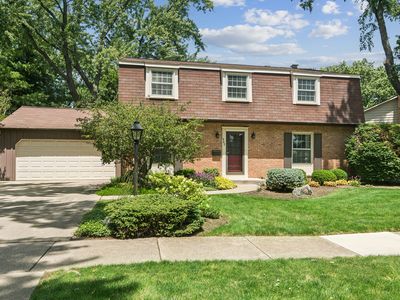 562 E Carpenter Dr