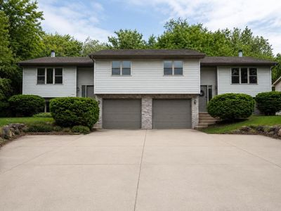 5741-5743 Lacy Road