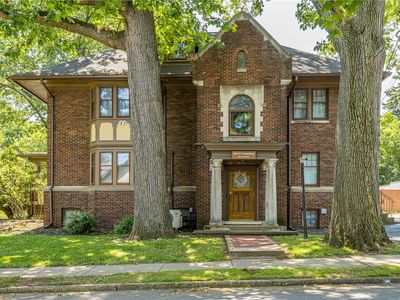 901 Main St