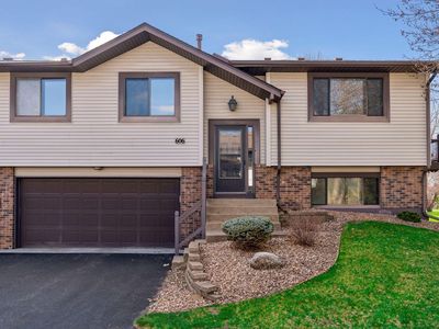 Property at 606 Donegal Cir, Shoreview, MN