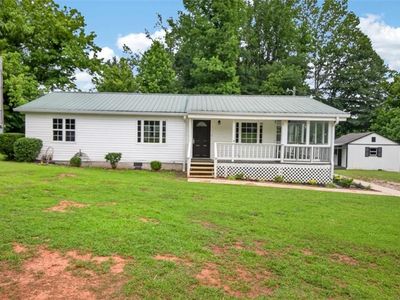 Property at 18 Wildflower Cv, Carrollton, GA