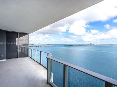 700 NE 24th St #2003