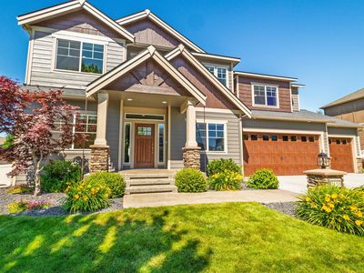 2120 S Selkirk Dr