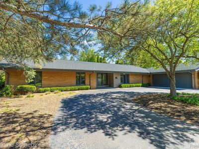 45 Maywood Ave