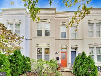 1404 Constitution Ave NE