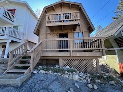 1374 Rock Ridge Dr