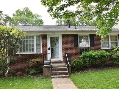 1104 Ebert St