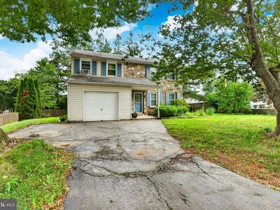 Property at 618 Creekside Ln, Wallingford, PA
