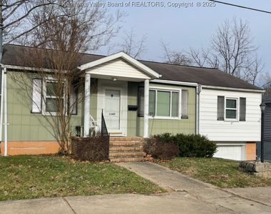 Property at 1107 Village Dr, South Charleston, WV