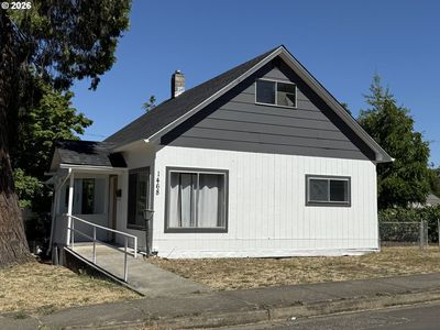 1468 SE Thompson St