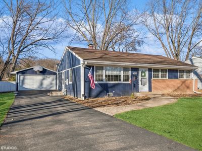 16250 W Arlington Dr