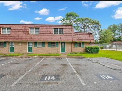 1025 Carolina Rd. #H4