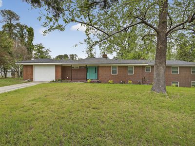 2705 Lakewood Drive